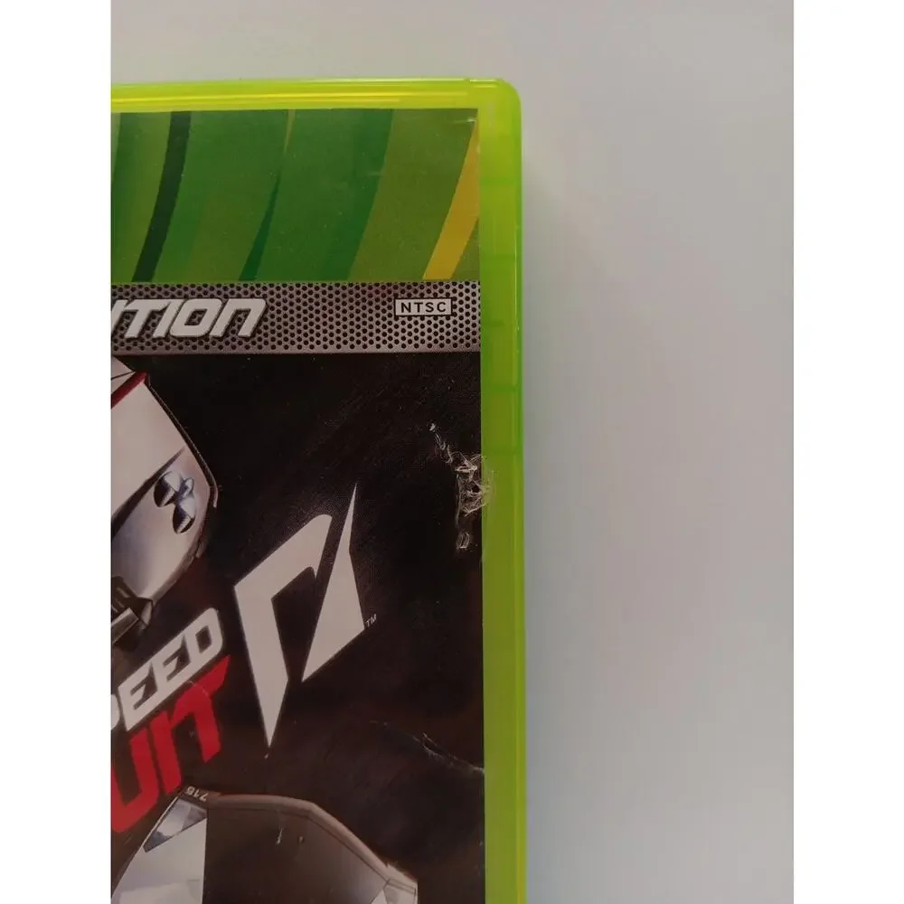 Need for Speed: Hot Pursuit Limited Edition (Microsoft Xbox 360, 2010)